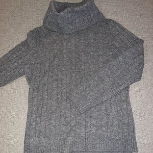 Ann Taylor Gray Cable Knit Turtleneck Sweater
